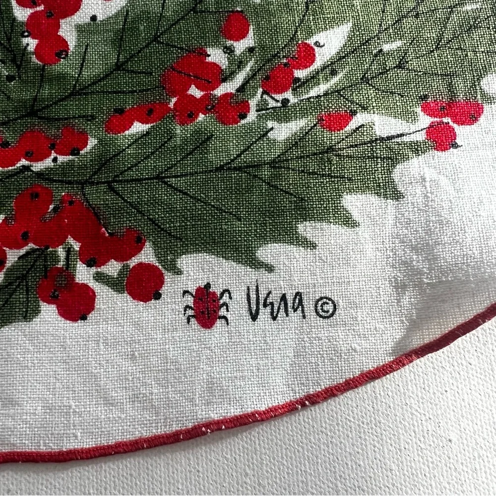 Vintage Vera Neumann Holly Wreath Christmas Linen Decor